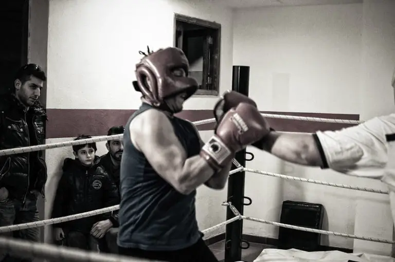 Boxing studnet being afraid in sparring